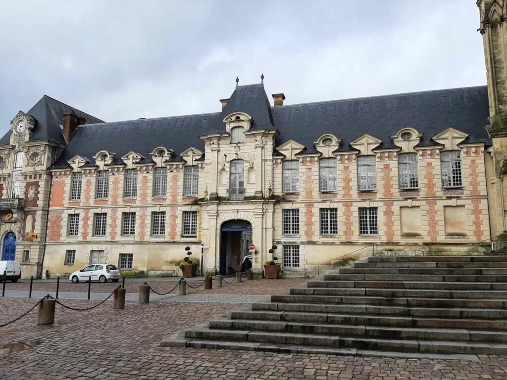 palais épiscopal de Lisieux - famille Gouyon Matignon